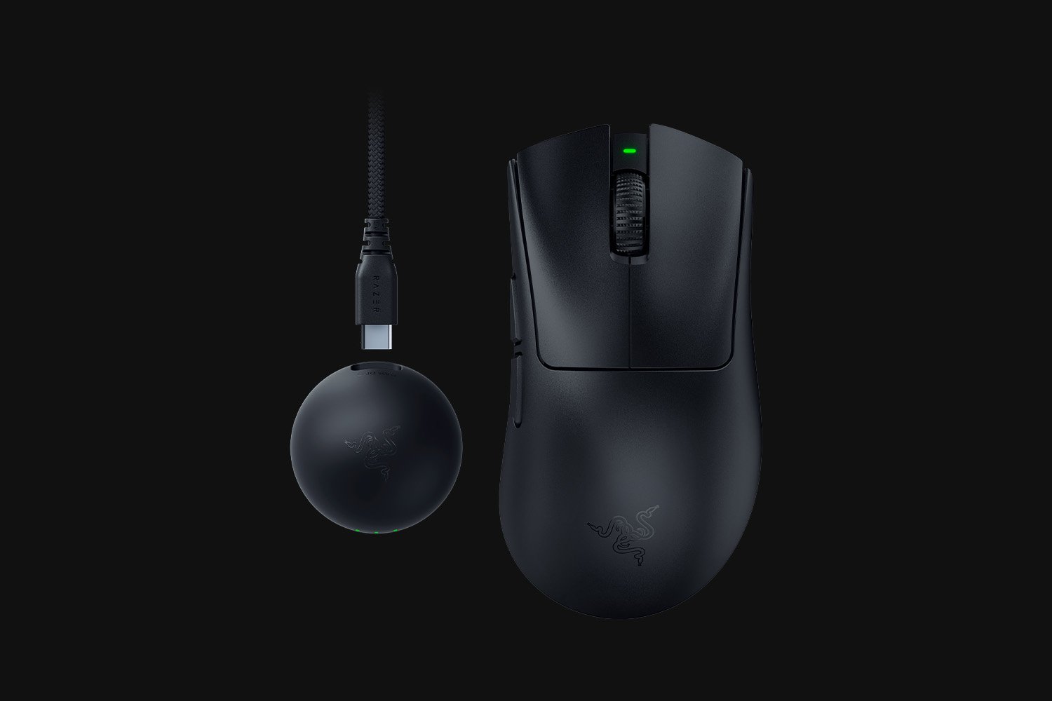 Razer DeathAdder V4 Proブラックの操作面とワイヤレスドングルを確認できるRazer公式画像。